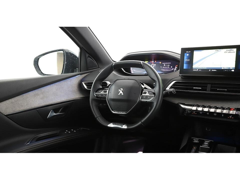 Peugeot 5008 1.2 136 GT Aut 7-SITZER LED SKY AHK RADAR — photo 11
