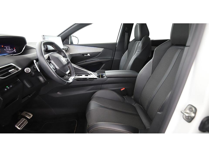 Peugeot 5008 1.2 136 GT Aut 7-SITZER LED SKY AHK RADAR — photo 16