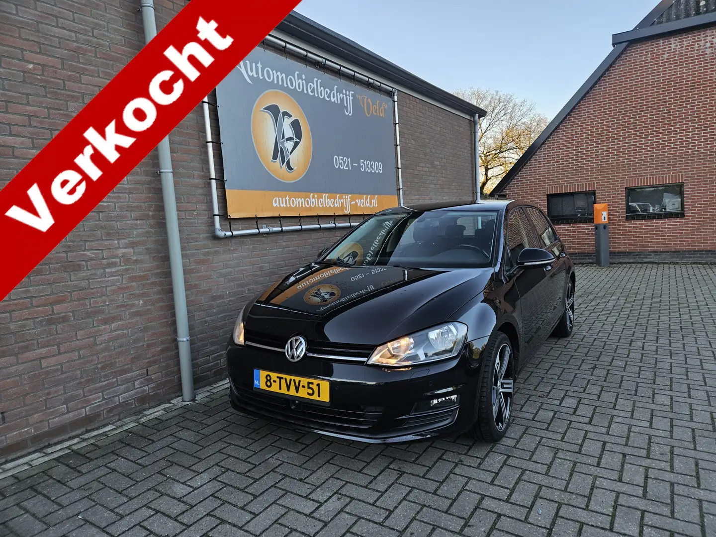 Volkswagen Golf 1.4 TSI ACT Highline Zwart - 1