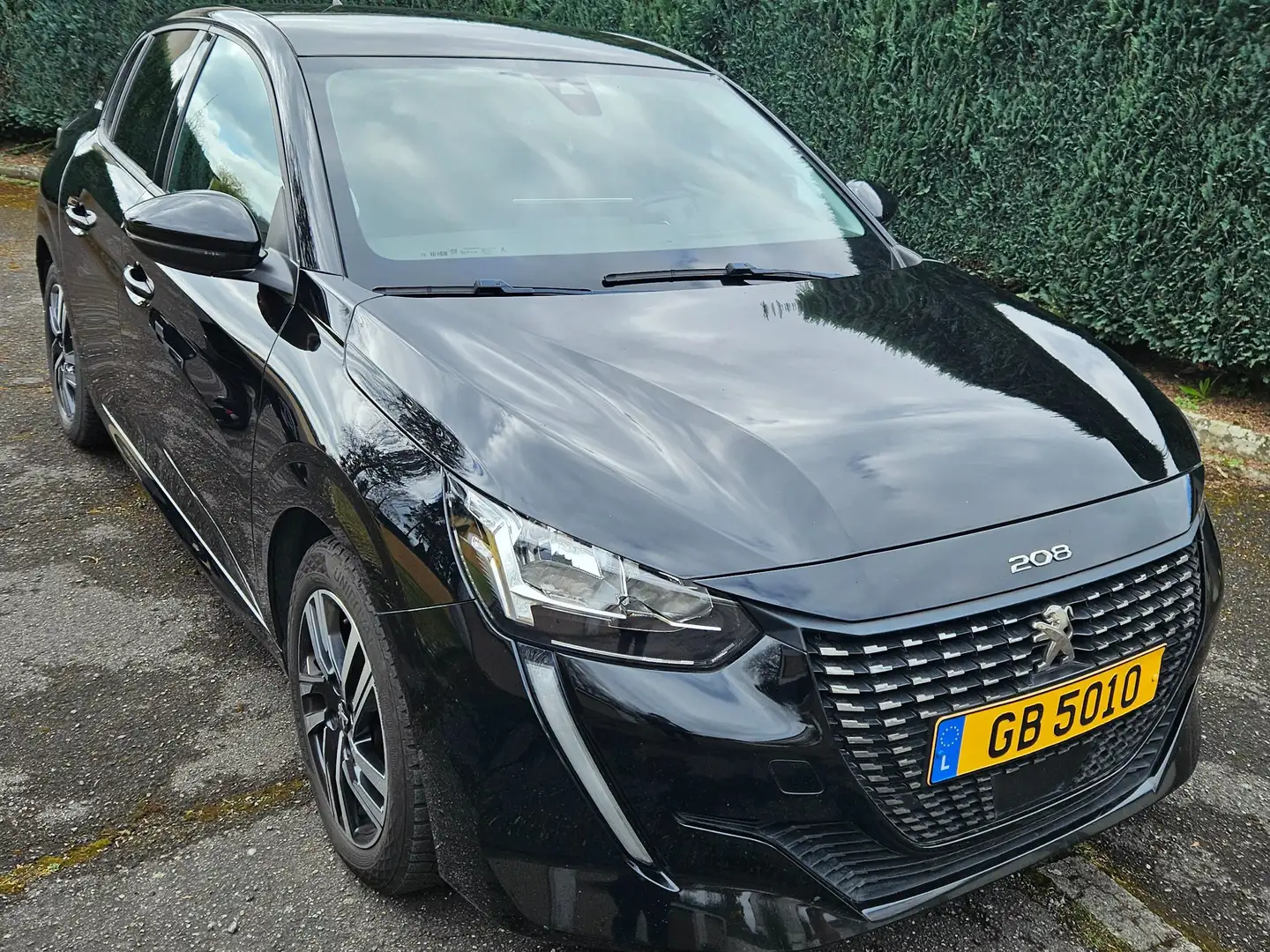 Peugeot 208 208 PureTech 100 Allure Noir - 1