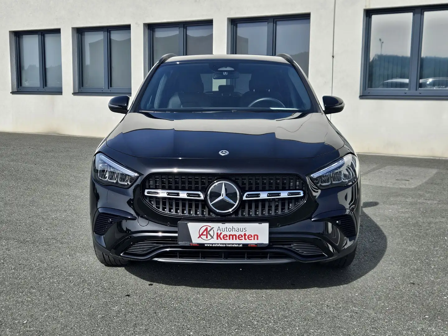 Mercedes-Benz GLA 180 GLA 180 (247.784) Schwarz - 2