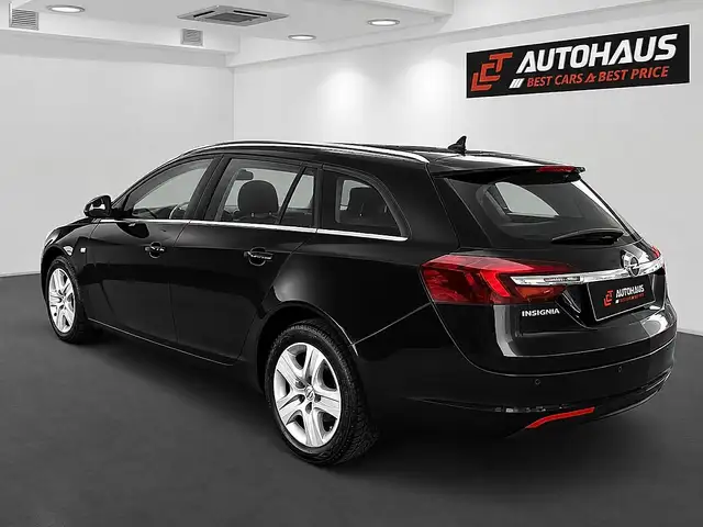 Opel Insignia view 3