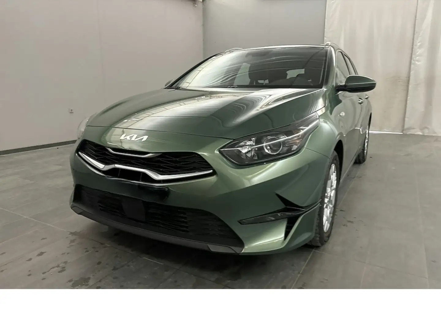 Kia Ceed SW / cee'd SW cee´d Sportswagon 1.5 Autom. Pakete:Drive-Assist/K Grün - 1