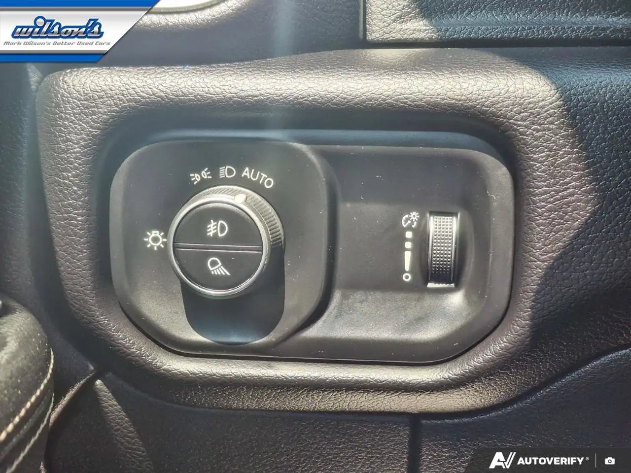 RAM 2500 снимка RAM 2500