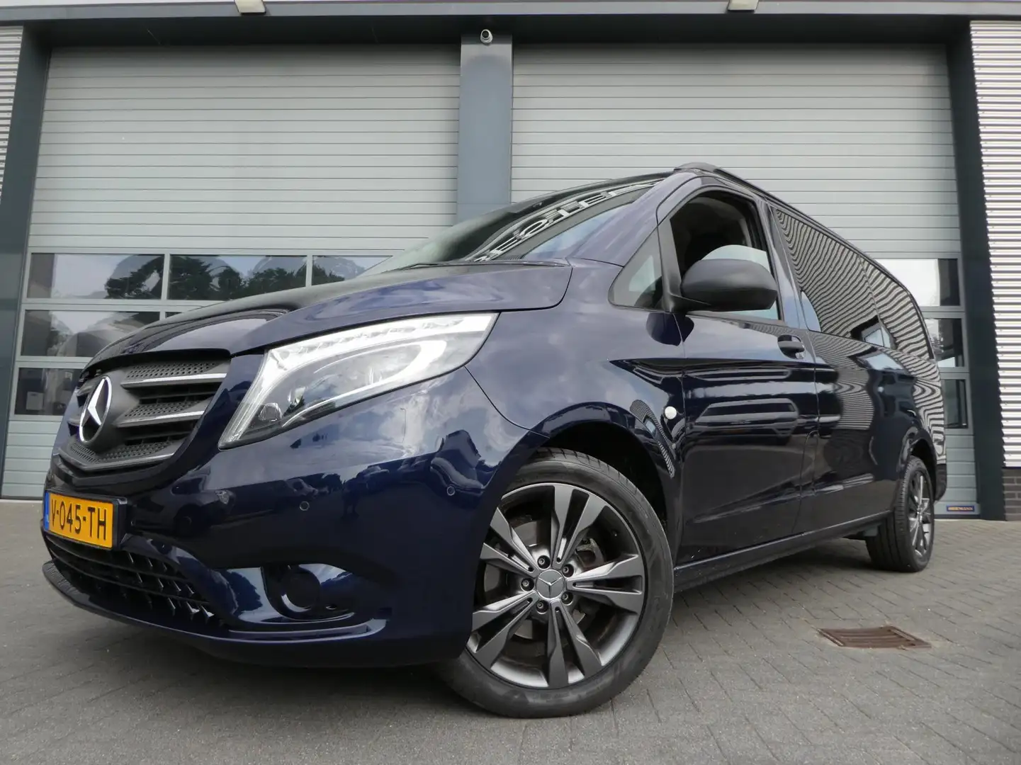 Mercedes-Benz Vito 114 CDI euro 6 ,Lang DC automaat dubbel cabine Blauw - 1