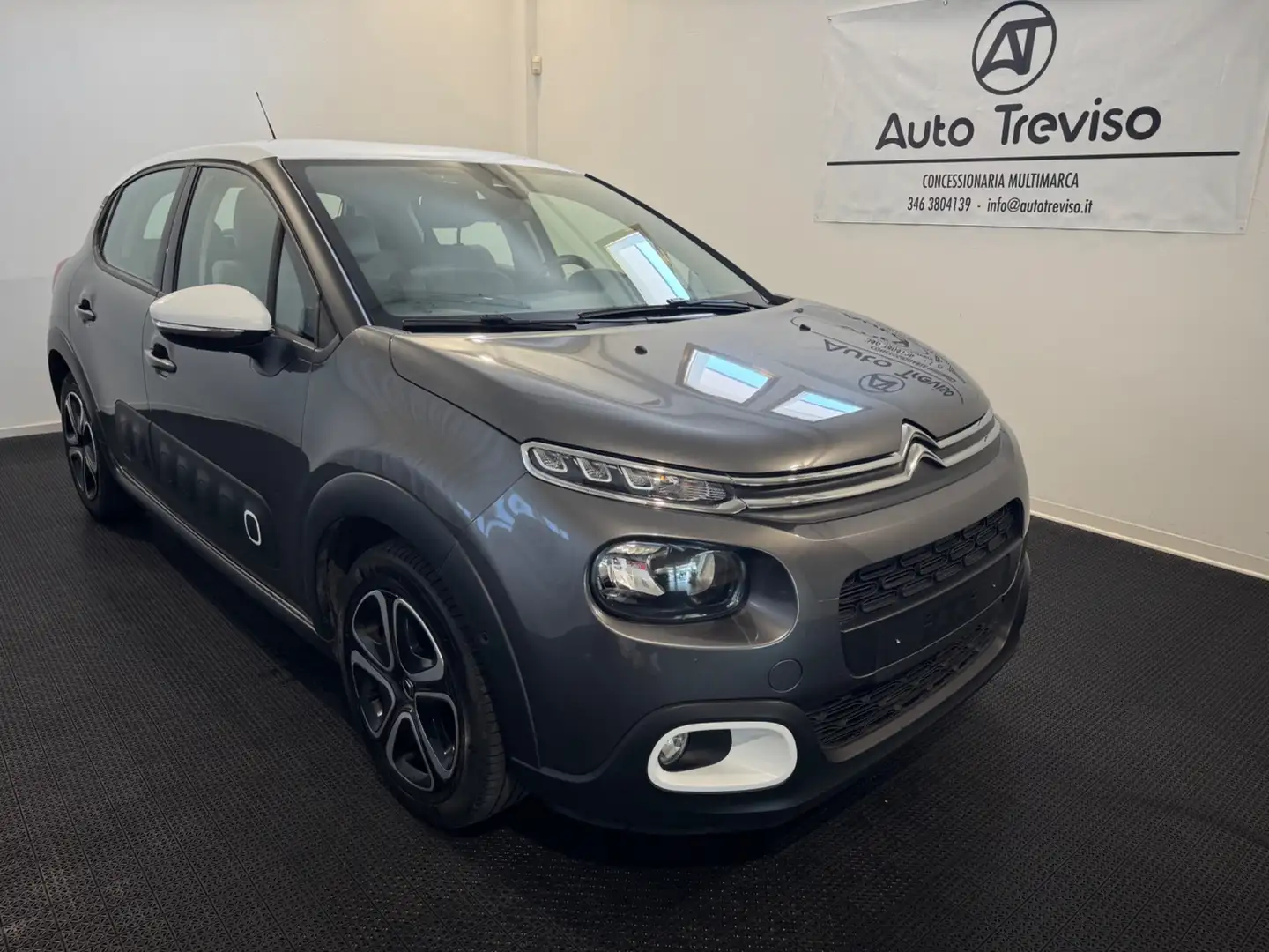 Citroen C3 PureTech 82 Shine Gris - 1