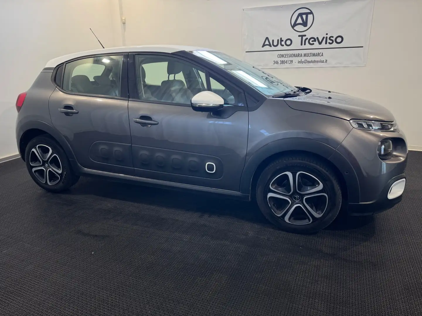 Citroen C3 PureTech 82 Shine Gris - 2