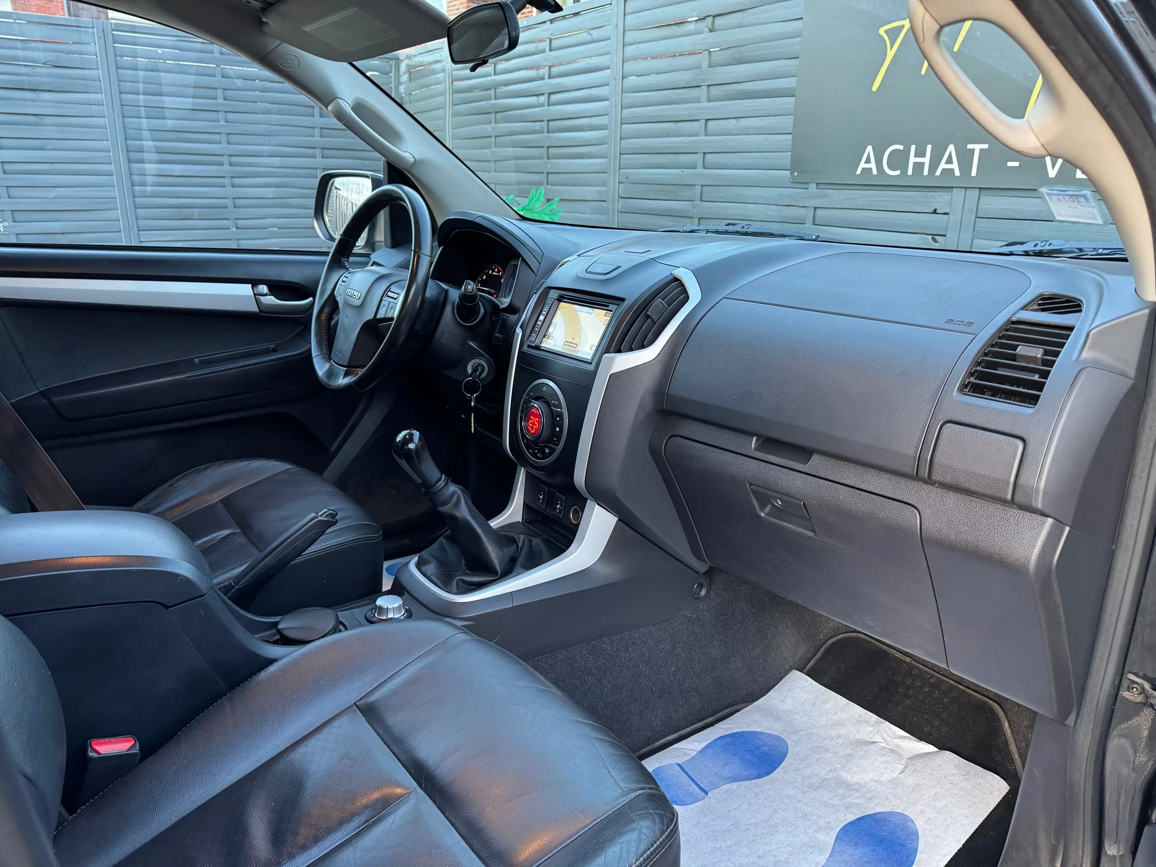 Isuzu D-Max D-Max 2.5 Turbo Di 4WD LSX Generation Hardtop — photo 10