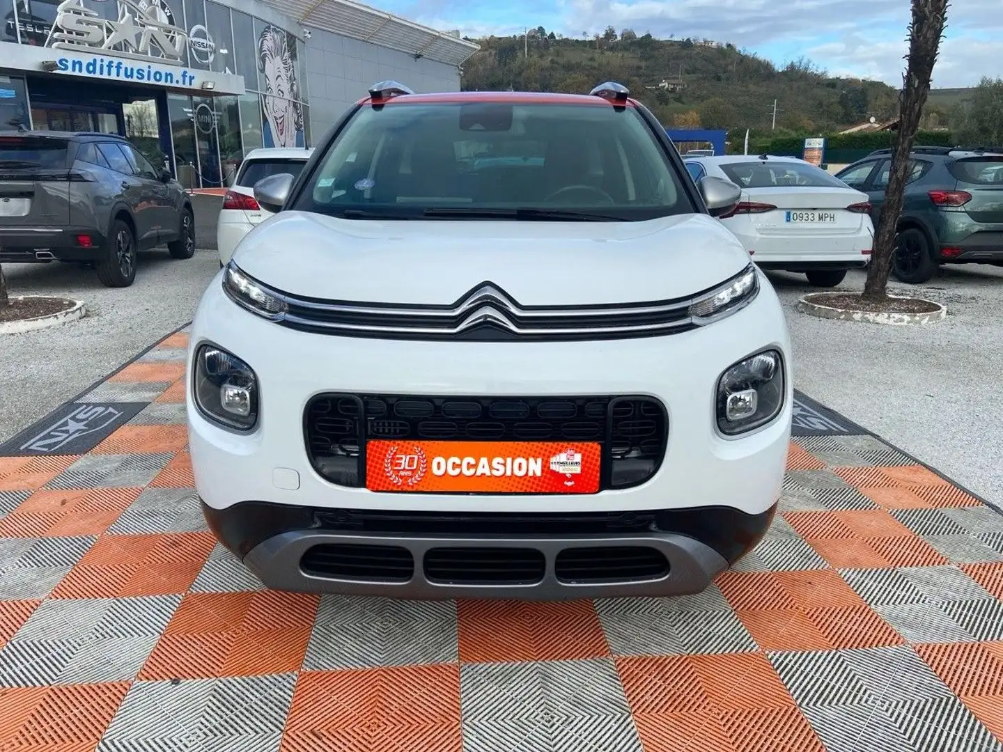 Citroen C3 Aircross PureTech 110 BV6 SHINE GPS ADML Blanc - 2