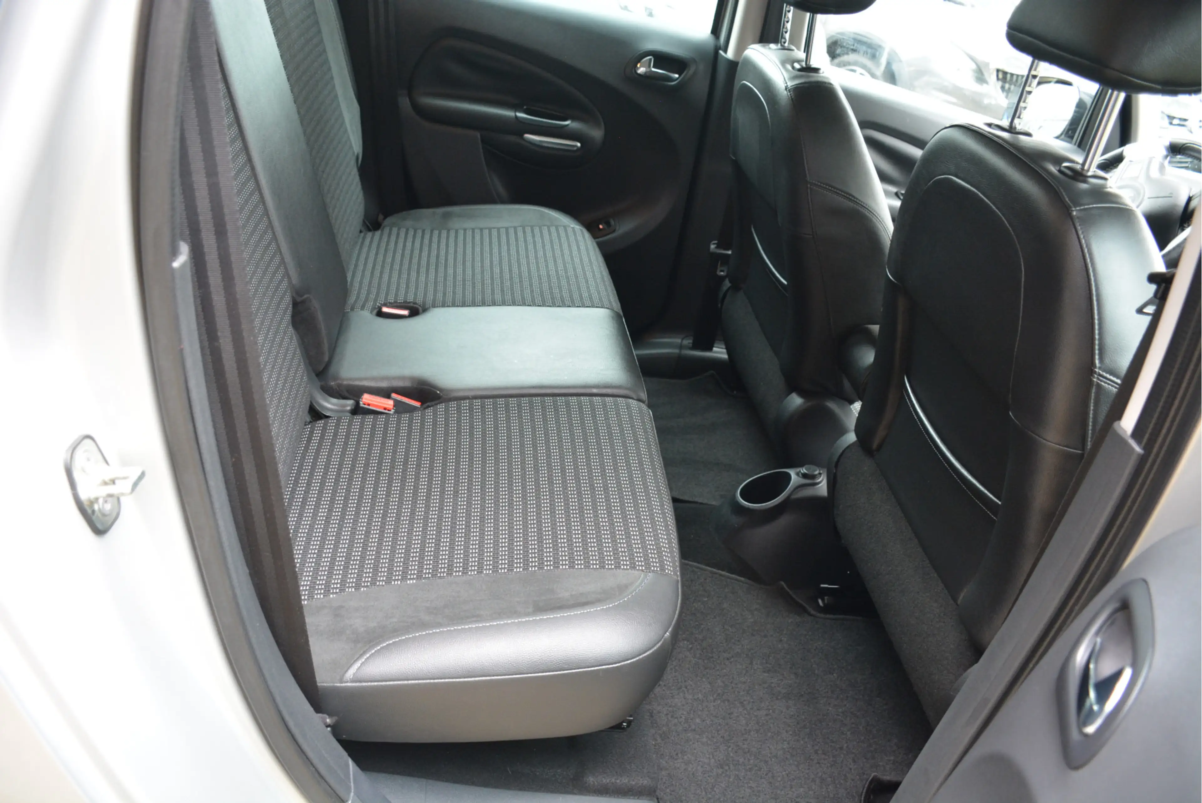 Citroen C3 Picasso 1.6 VTi Exclusive Automaat Trekhaak Clima — photo 18