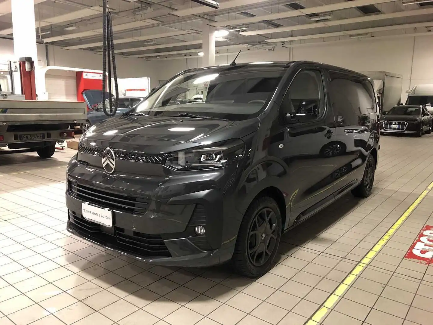 Citroen Jumpy M 2000 180CV AT8 Euro 6E Gris - 1