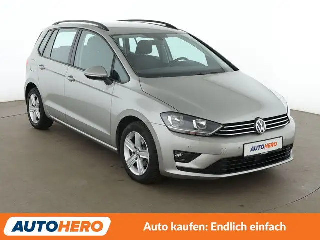 Volkswagen Golf Sportsvan view 8