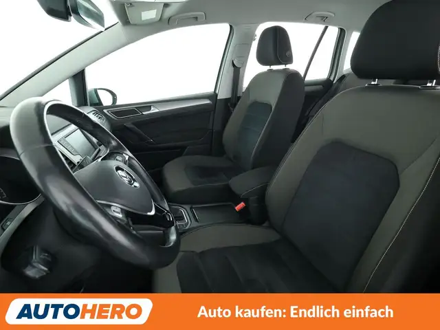 Volkswagen Golf Sportsvan view 10