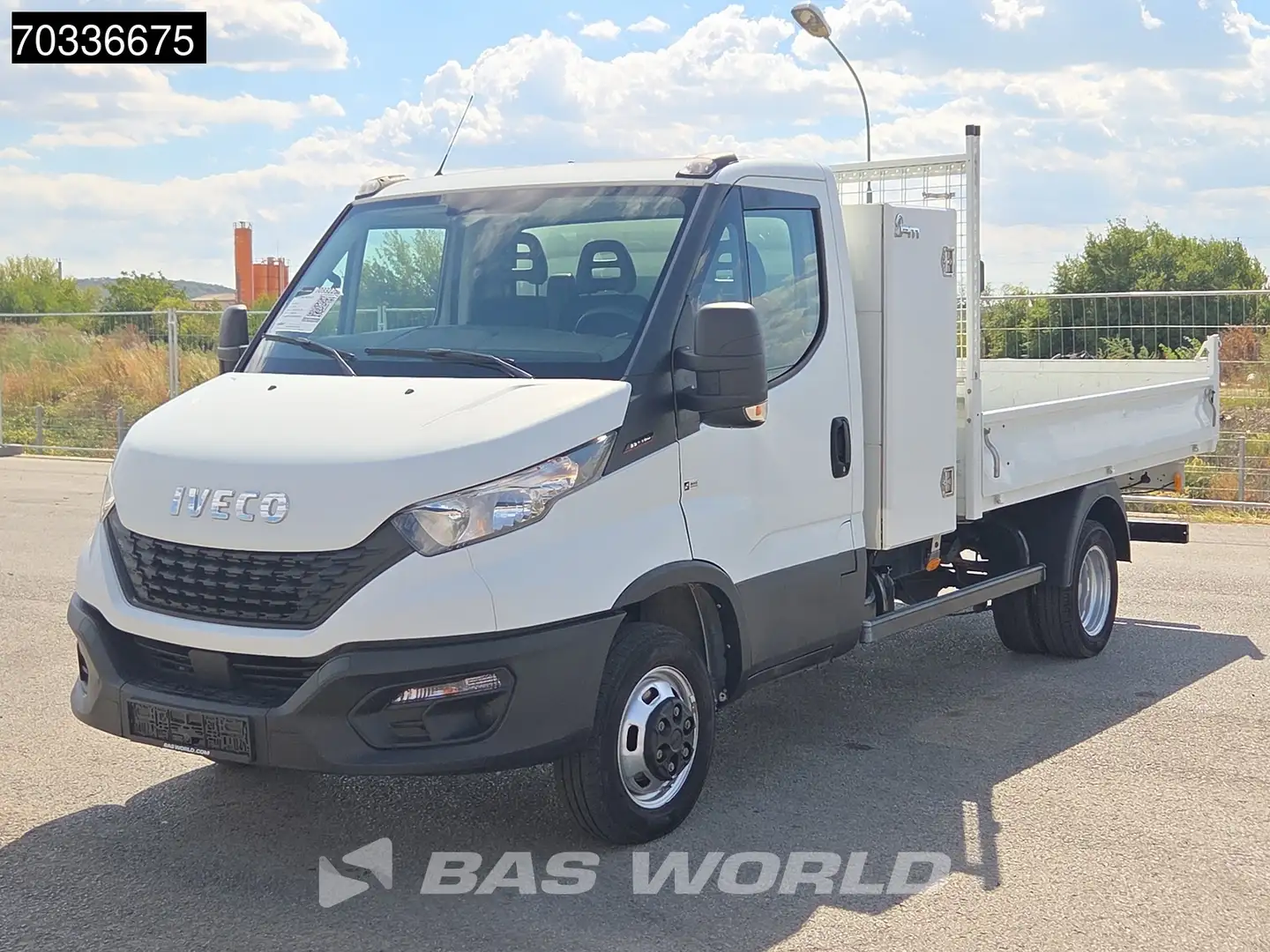 Iveco Daily 35C16 3.0L Pritsche Zwillingsbereifung Weiß - 2