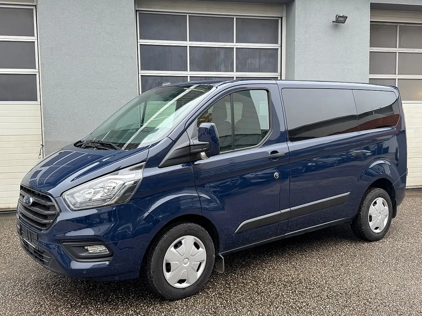 Ford Transit Custom 2,0 TDCi *9-SITZER* Blau - 1