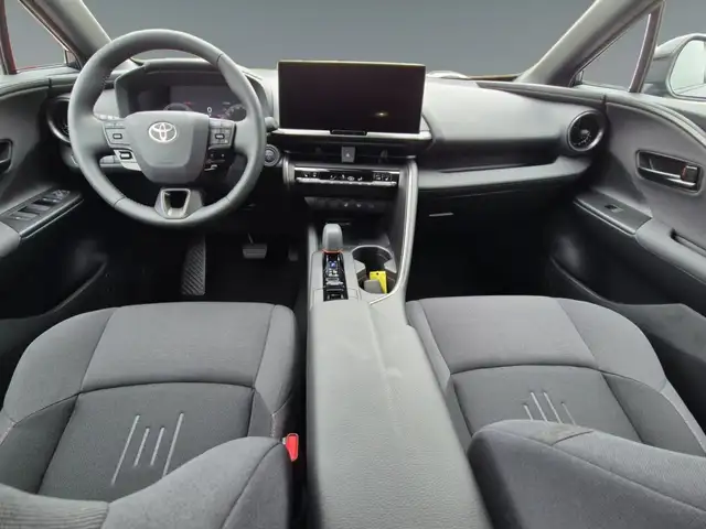 Toyota C-HR view 11