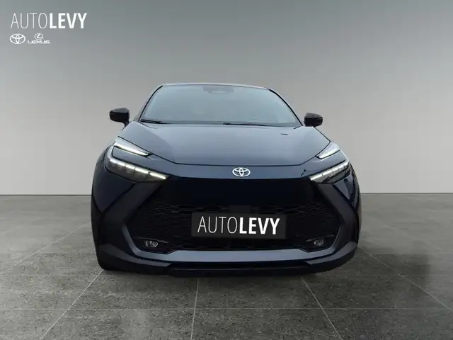 Toyota C-HR view 9