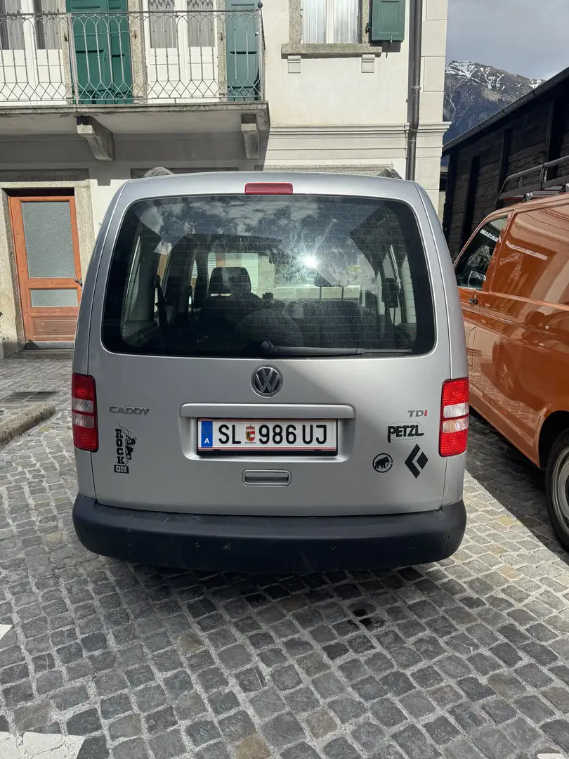 Volkswagen Caddy 1.6 TDI (5-Si.) Edition 30 inkl. Campingausbau Silber - 2