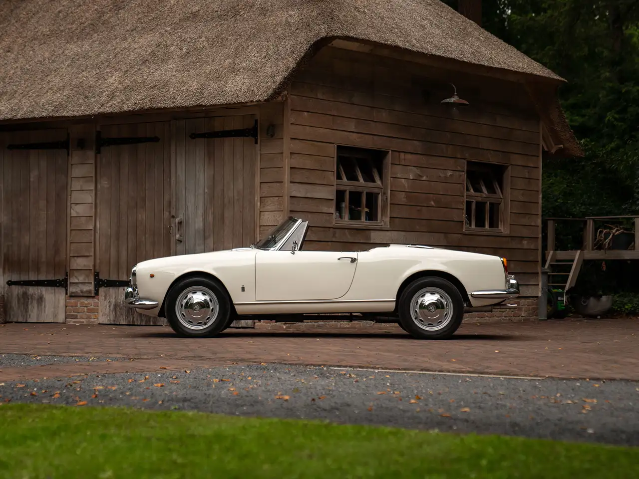 Alfa Romeo Giulia 1600 Spider | Origineel Nederlands, foto 4