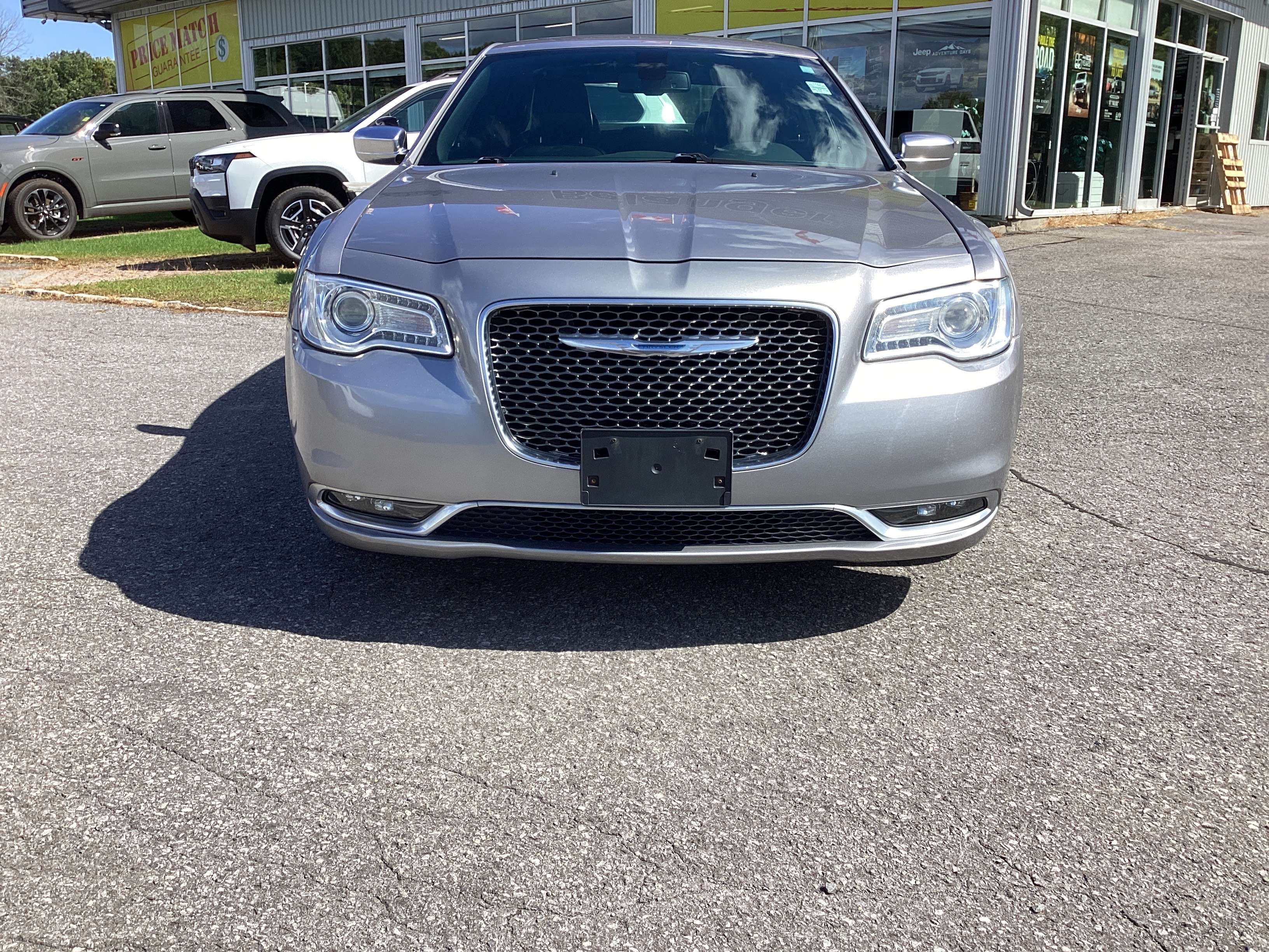 2017 Chrysler 300