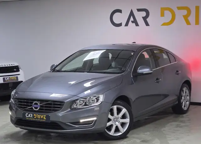 Volvo S60 2.0 D2 B AUTO/CAPTEUR/CRUISE/CUIR/GARANTIE 1 AN