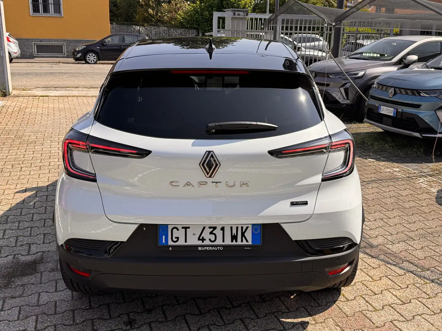 Renault Captur 1.6 E-Tech full hybrid Techno Blanc - 2