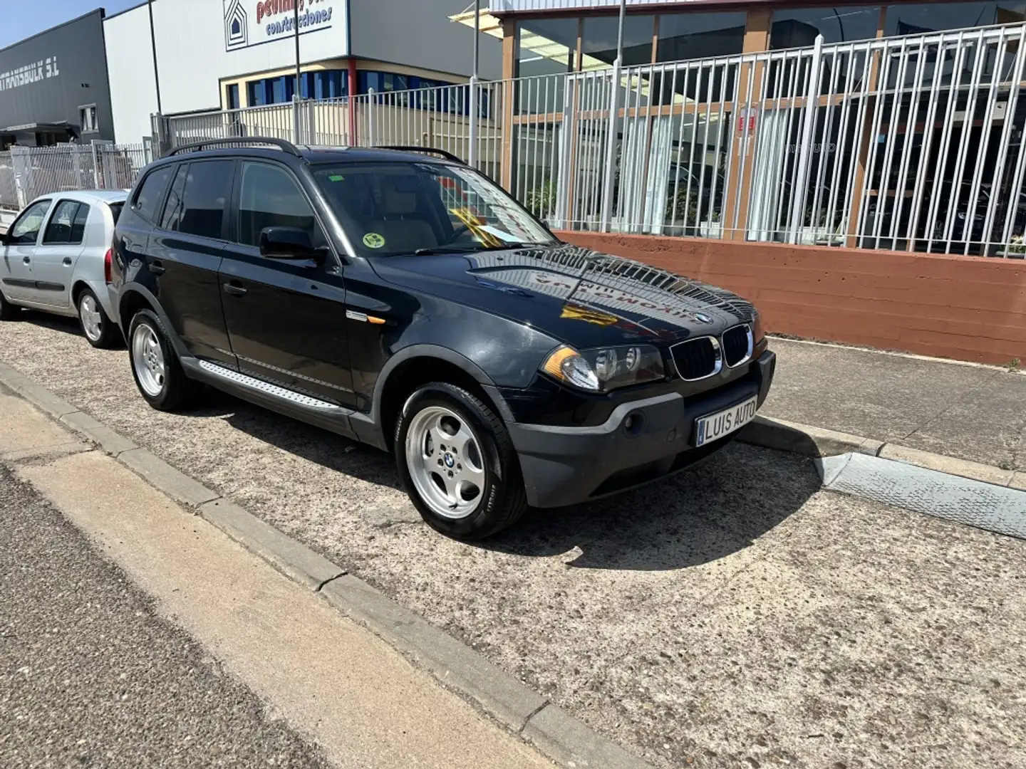 BMW X3 2.0d Negro - 1
