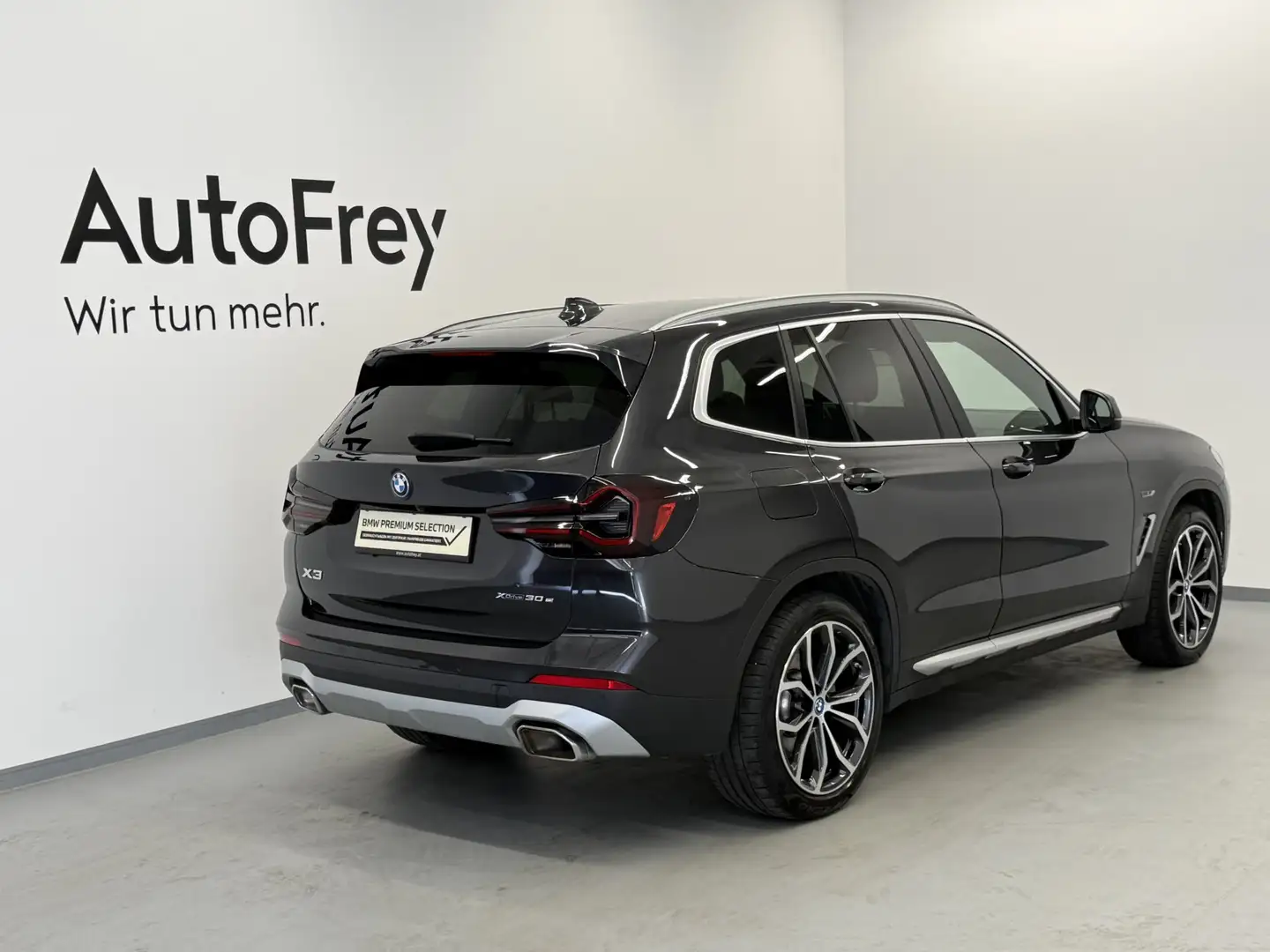 BMW X3 xDrive30e Grau - 2