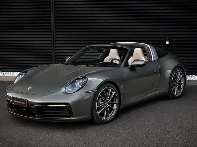 Porsche 992