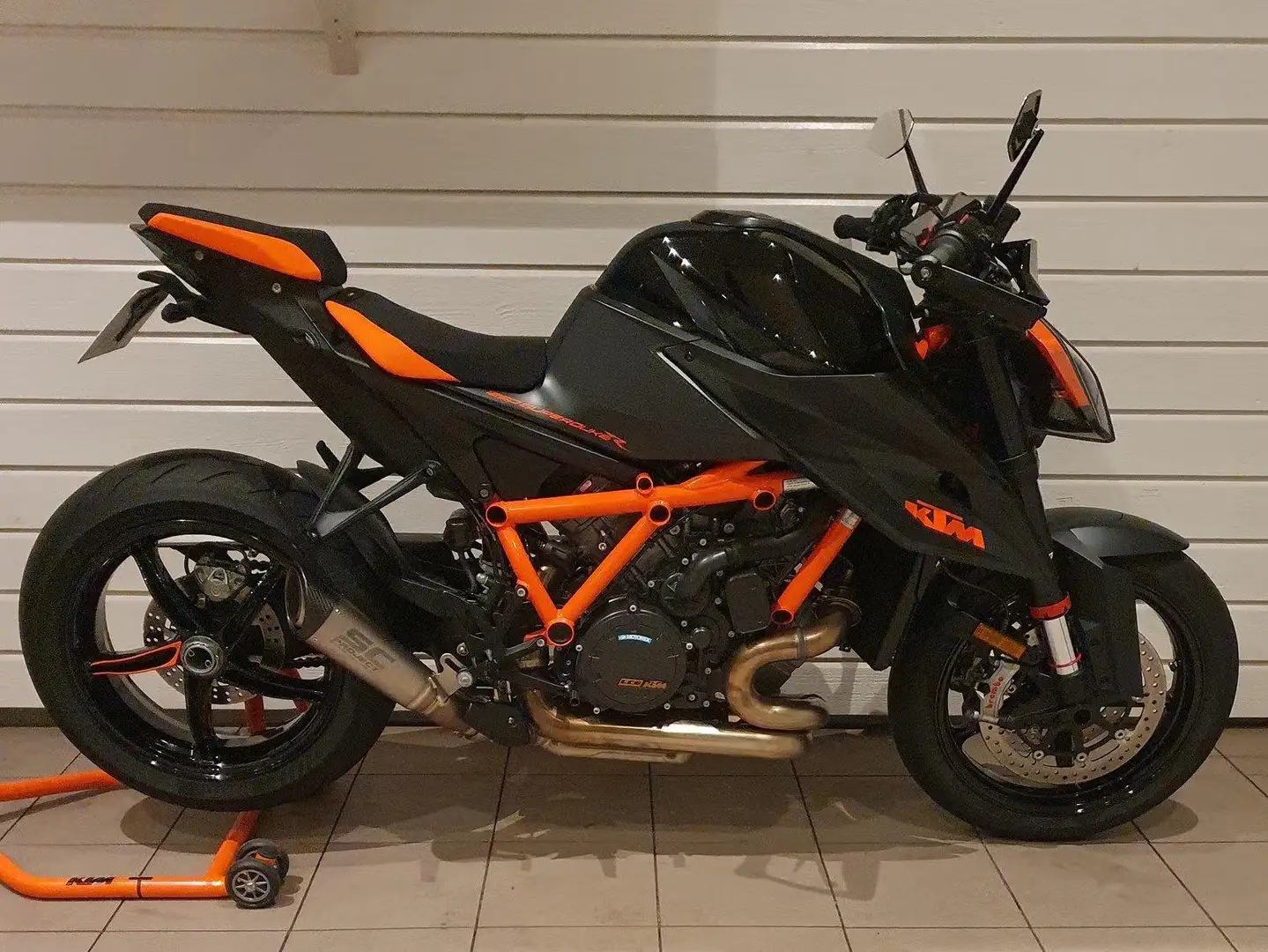 KTM 1290 Super Duke R Noir - 1