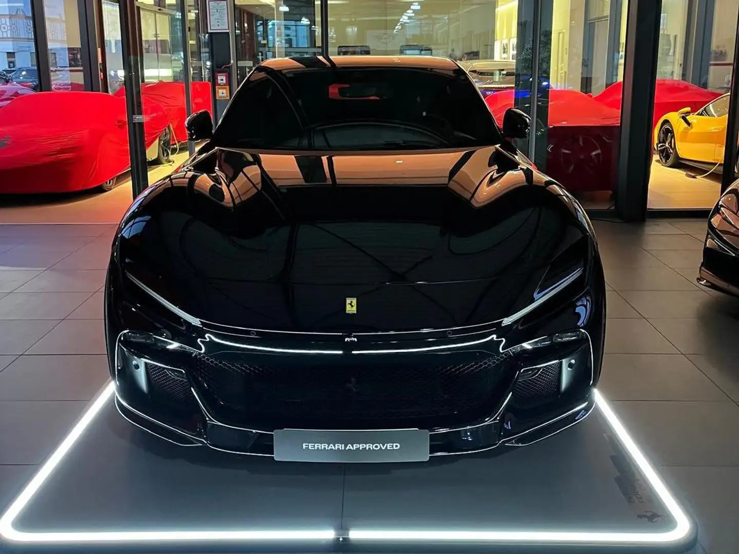 Ferrari Purosangue Ferrari Purosangue V12 DCT 4WD*Pano*Black Nero - 1