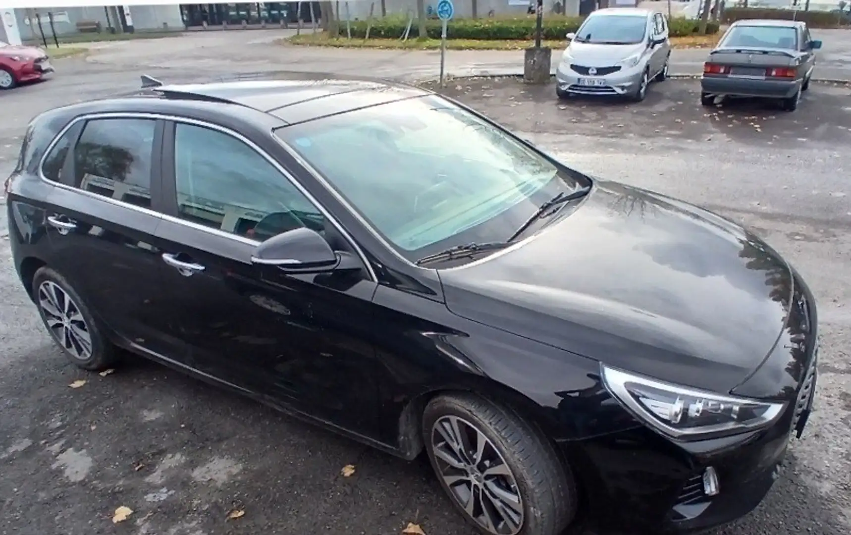 Hyundai i30 AUTOMATIQUE 1.4 T-GDi Sky CUIR TO J ALU CAMERA Noir - 2