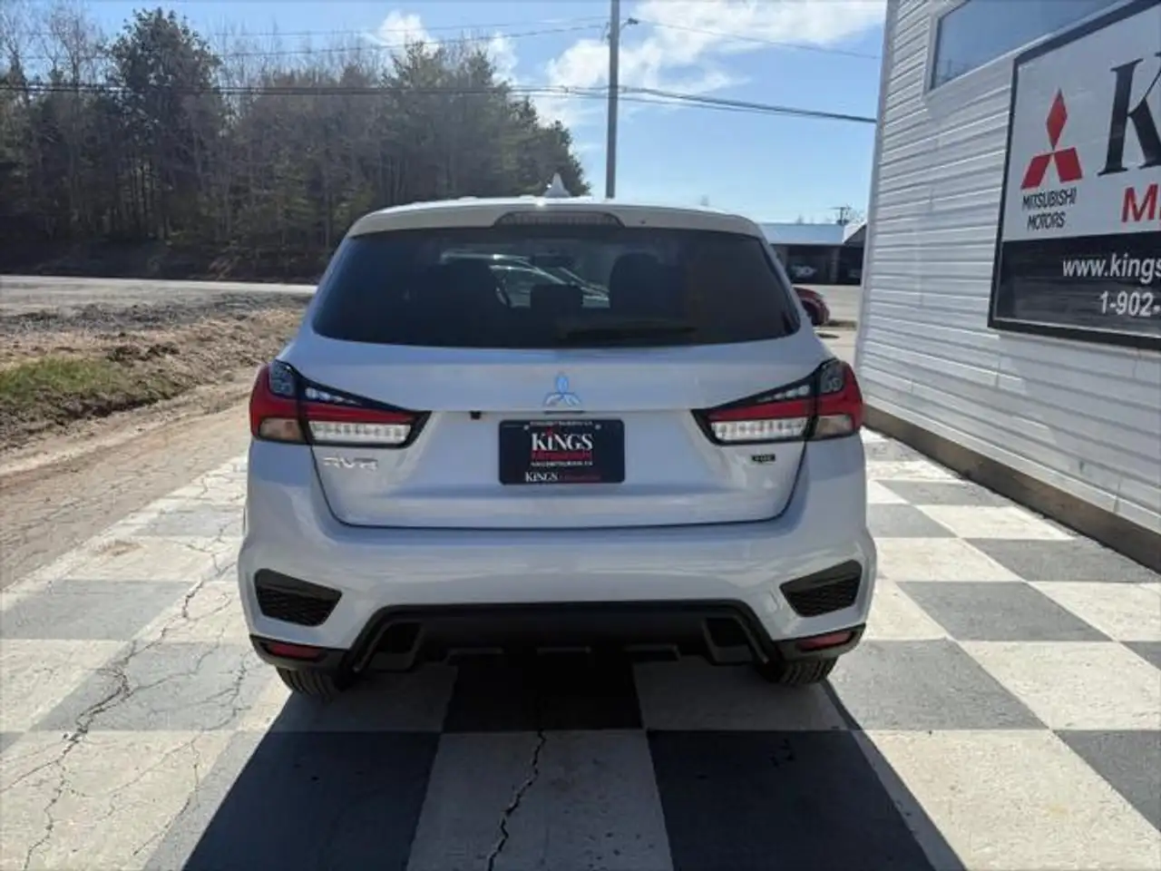 Mitsubishi Eclipse Cross снимка Mitsubishi Eclipse Cross