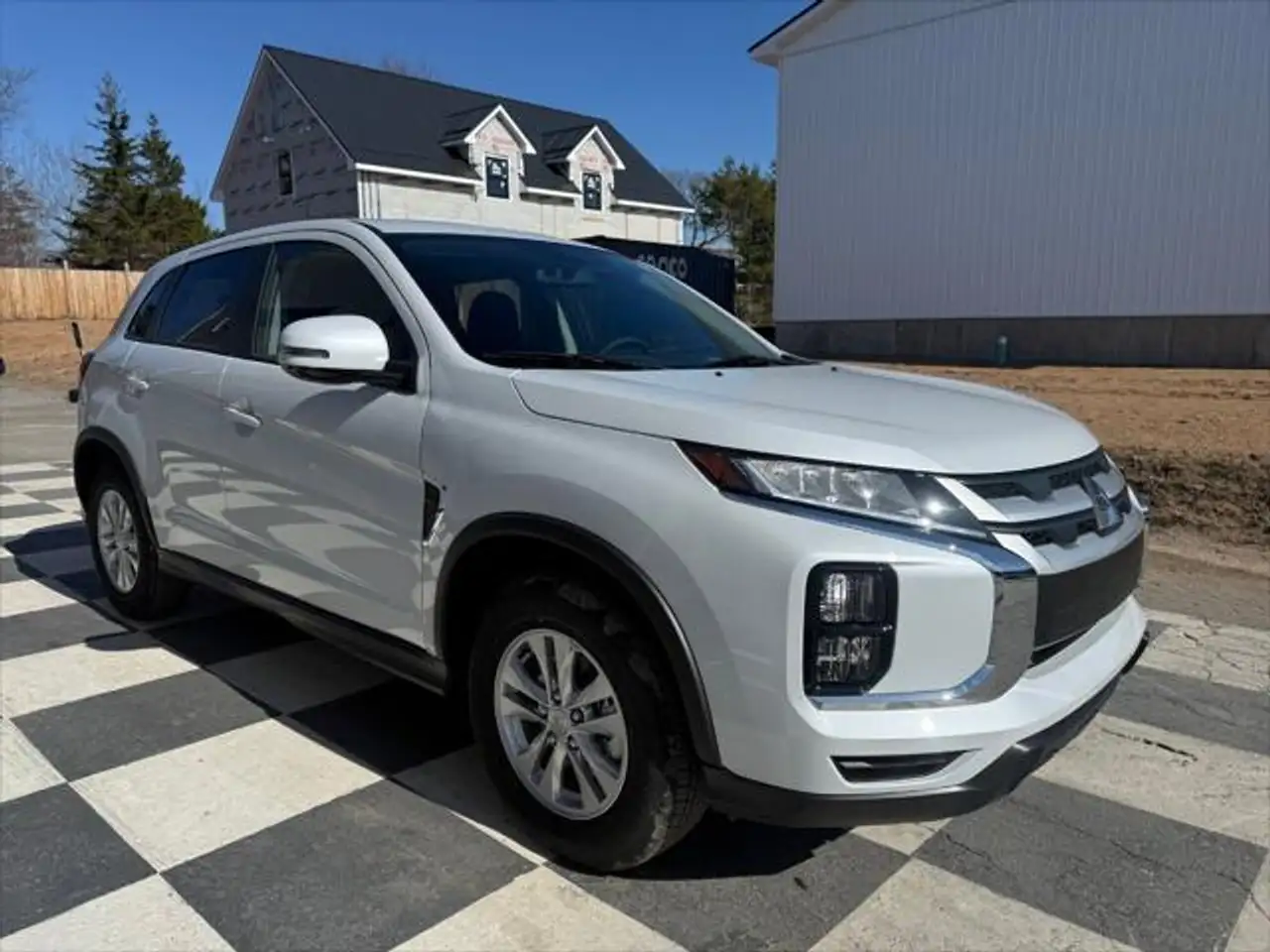 Mitsubishi Eclipse Cross снимка Mitsubishi Eclipse Cross
