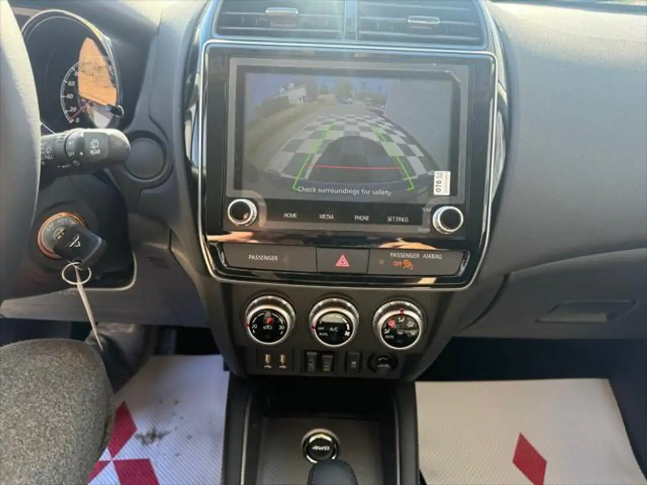Mitsubishi Eclipse Cross снимка Mitsubishi Eclipse Cross