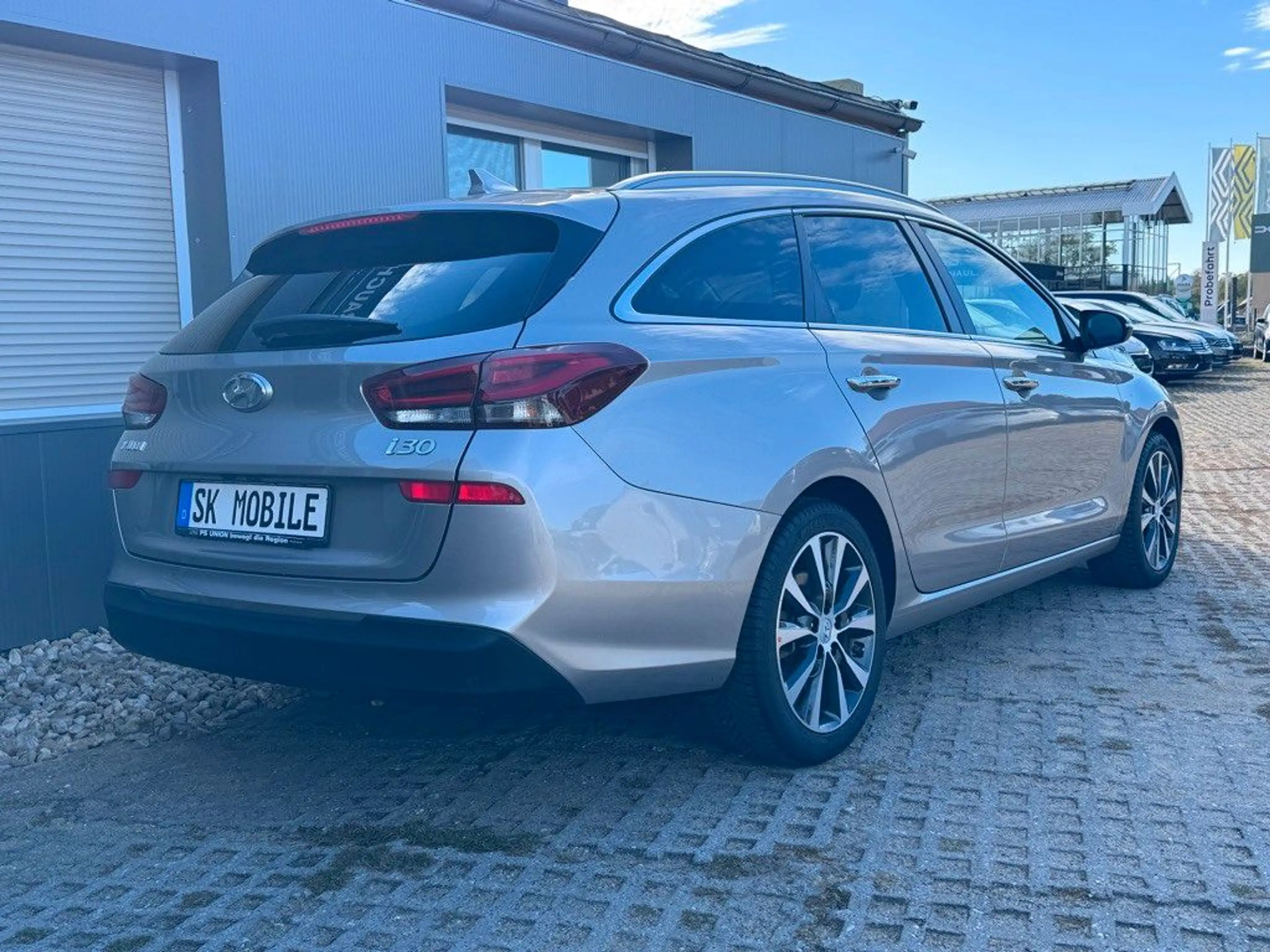 Hyundai i30 cw Premium 1HAND*DAB*NAVI*LED*KEYGO — photo 8