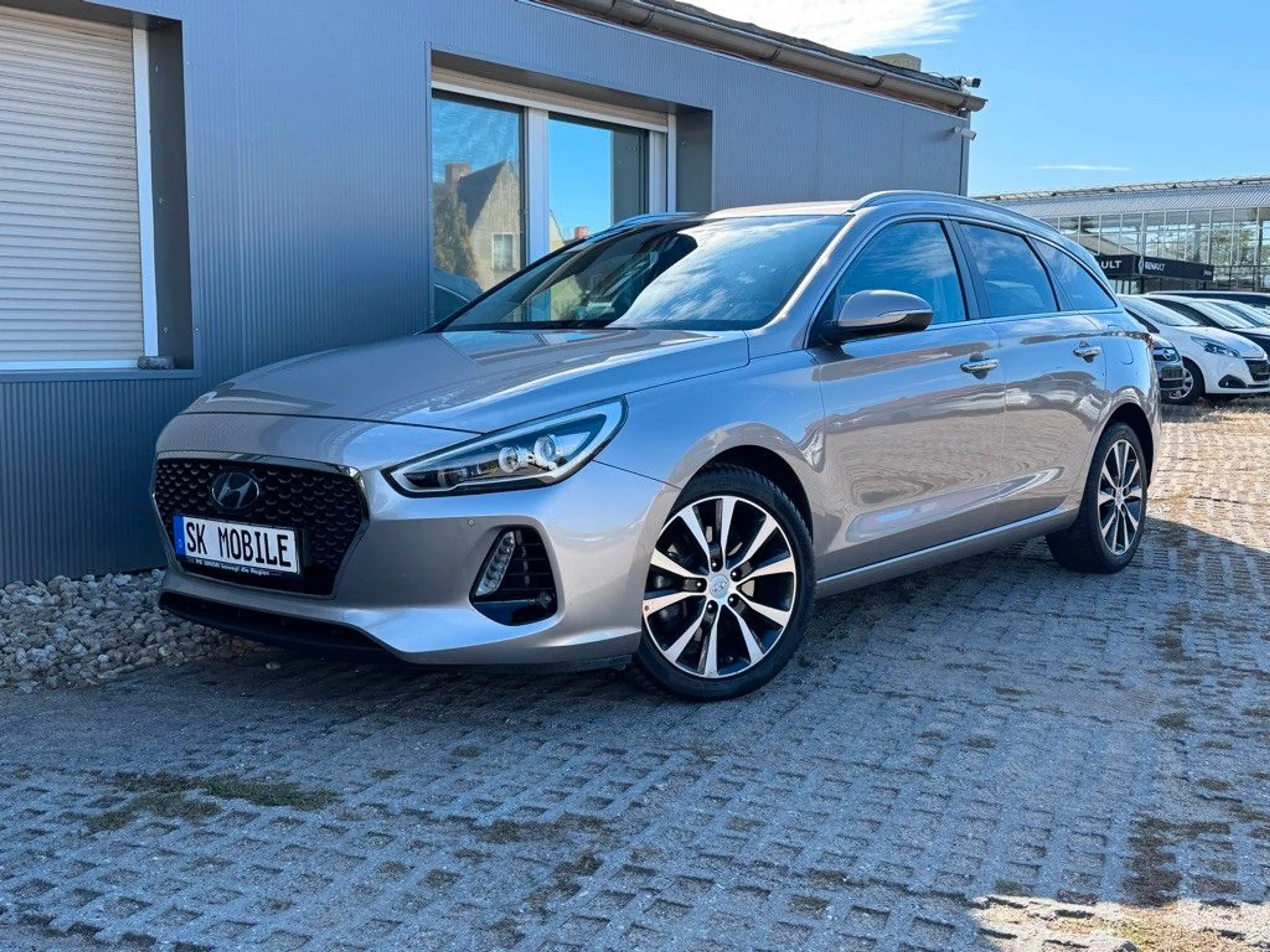 Hyundai i30 cw Premium 1HAND*DAB*NAVI*LED*KEYGO