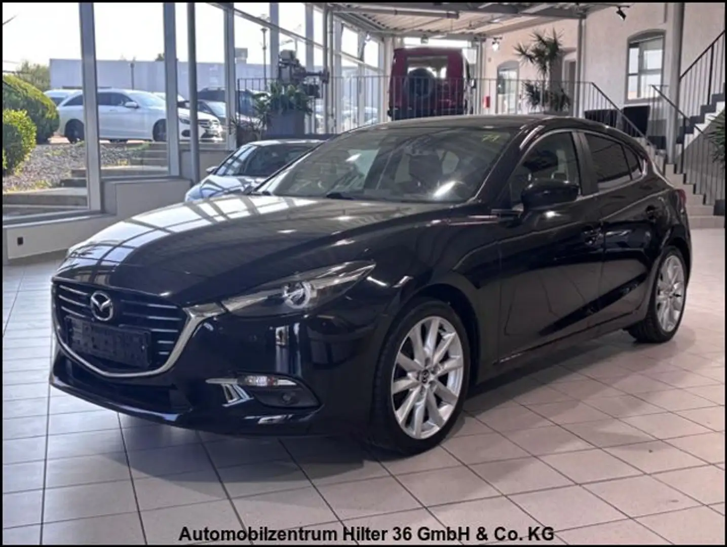 Mazda 3 Sports-Line Schwarz - 2