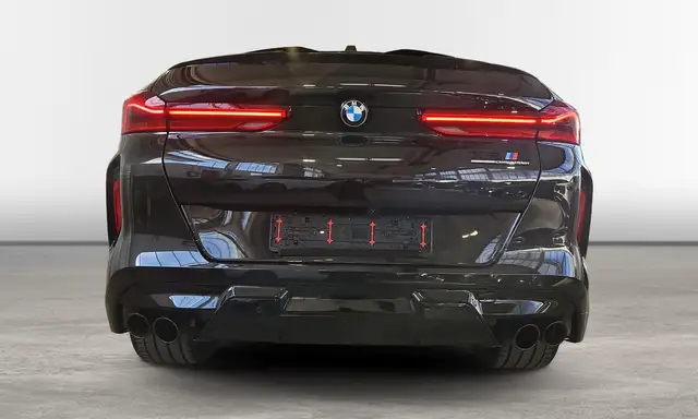BMW X6 M view 14