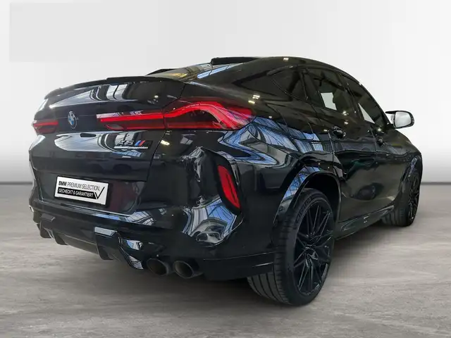 BMW X6 M view 15