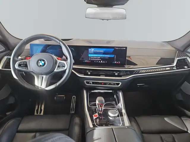 BMW X6 M view 10