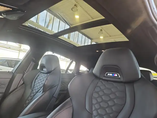 BMW X6 M view 12