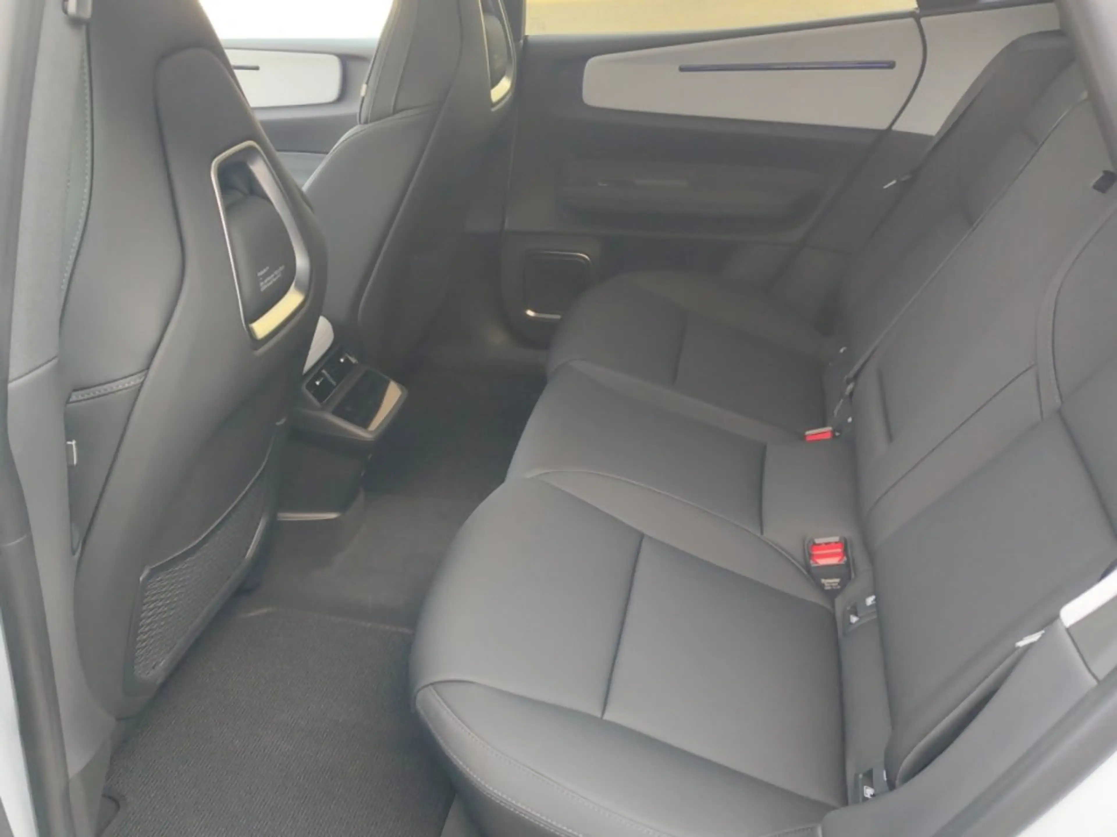 Polestar 4 Polestar 4 — photo 8