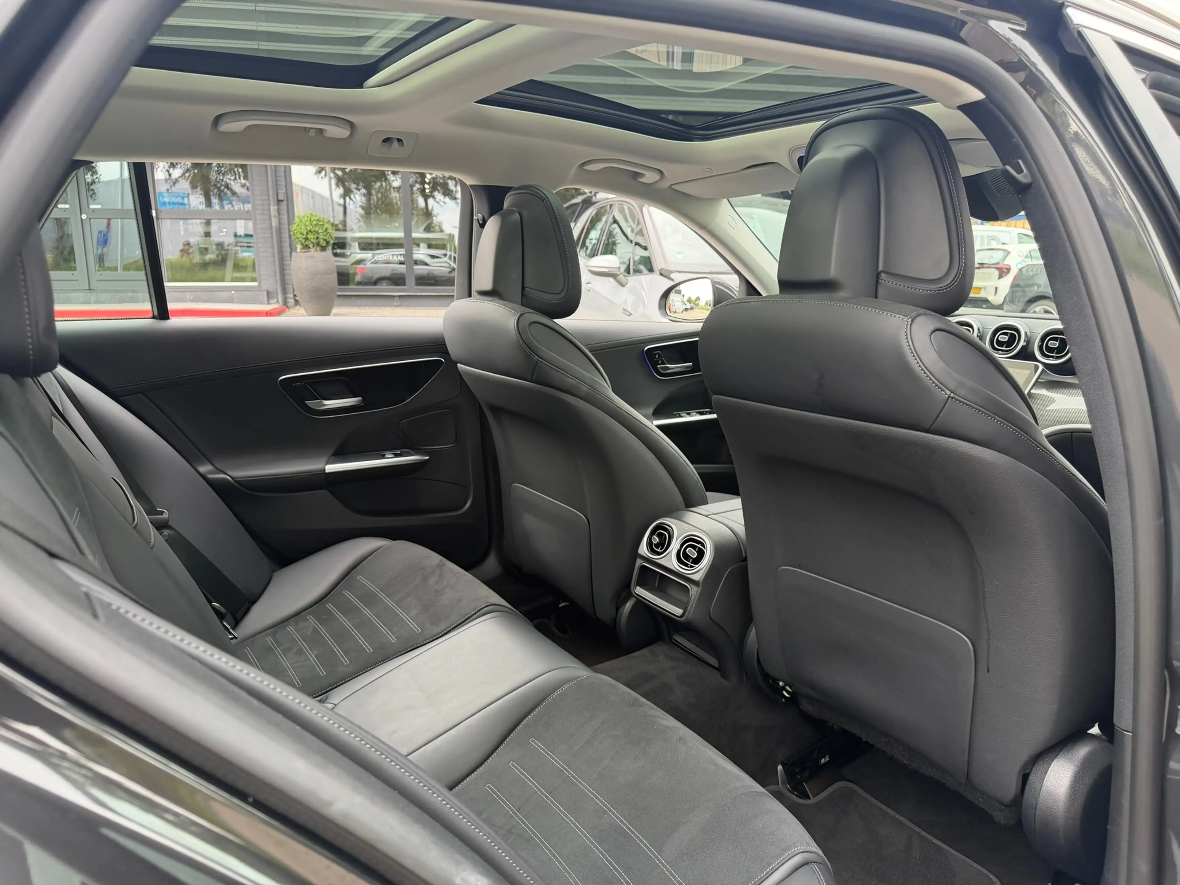 Mercedes-Benz C 300 Estate e AMG Line 313PK Pano|Carplay|ACC|Hud|360Ca — photo 17