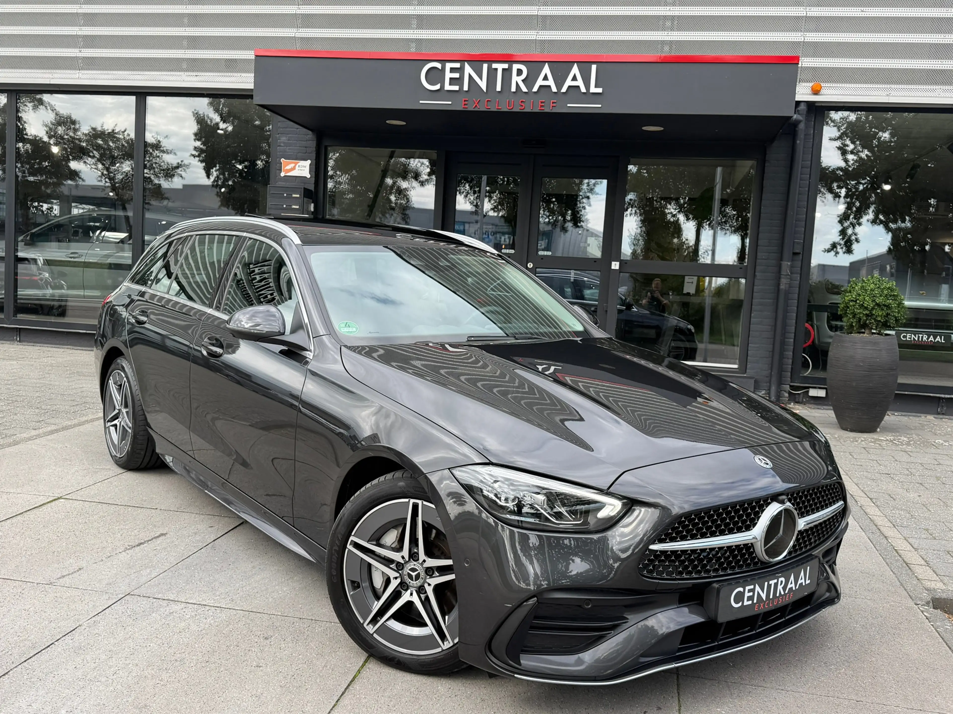 Mercedes-Benz C 300 Estate e AMG Line 313PK Pano|Carplay|ACC|Hud|360Ca — photo 3