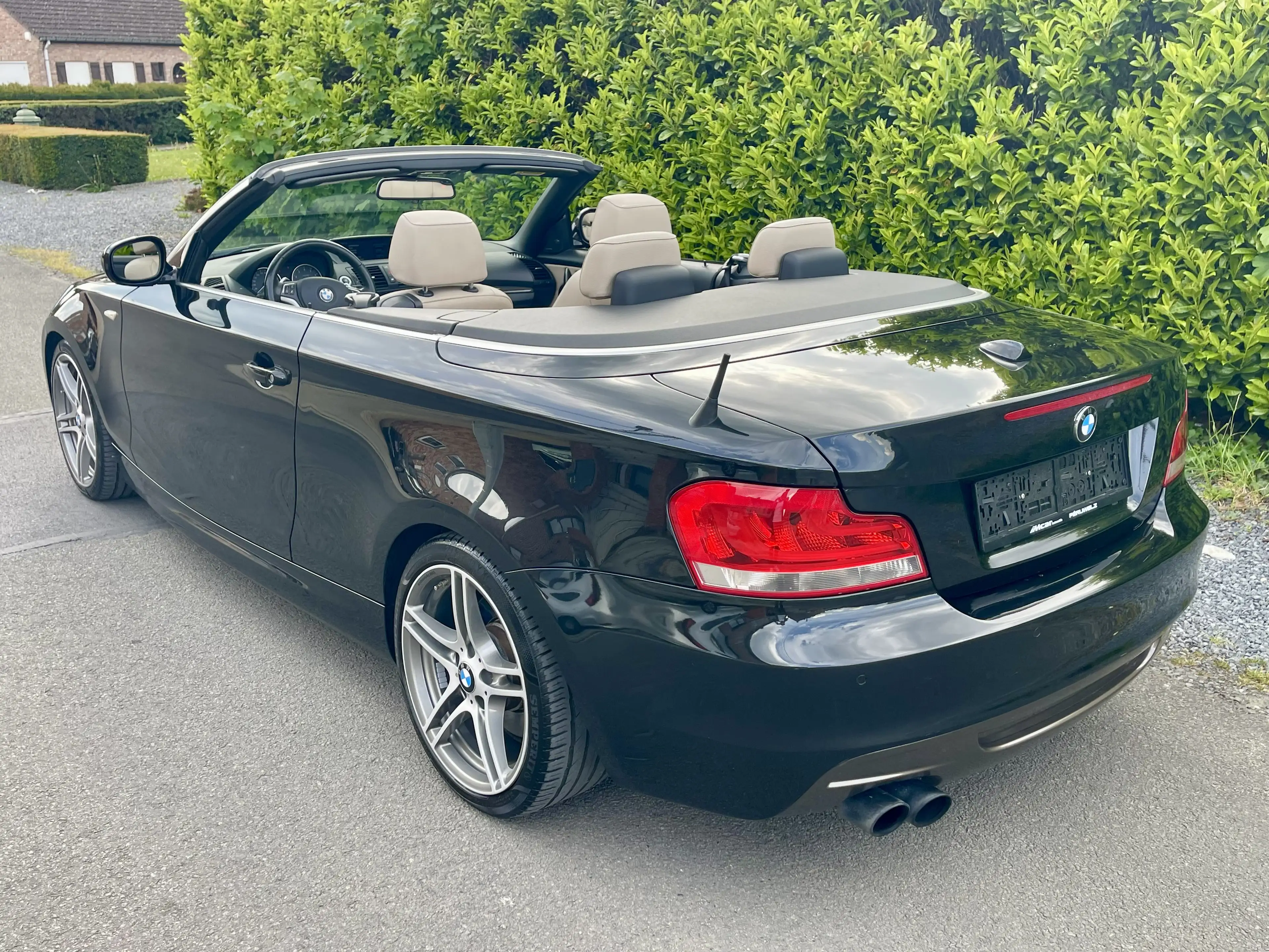 BMW 135 Cabriolet — photo 2