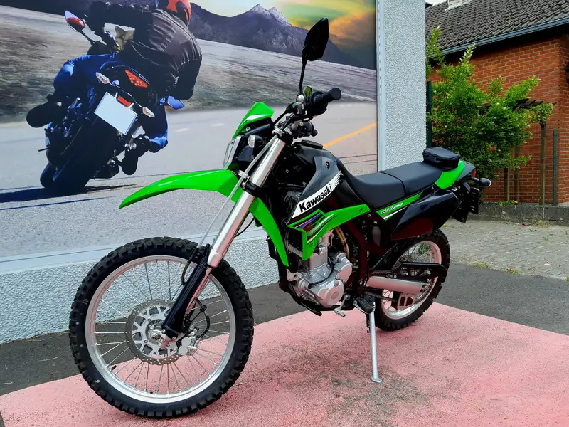 Kawasaki KLX 250 - foto 6