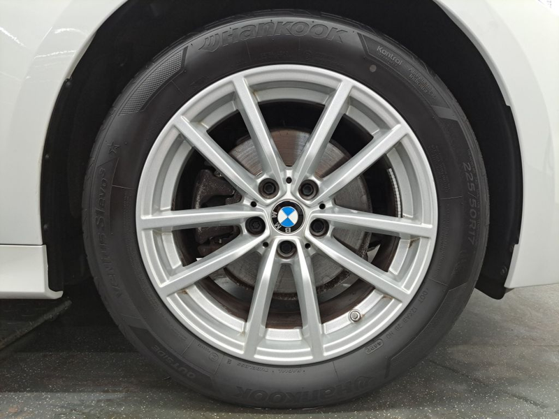 BMW 320 320d Touring xDrive Aut. NAVI SHZ PDC LED — photo 26