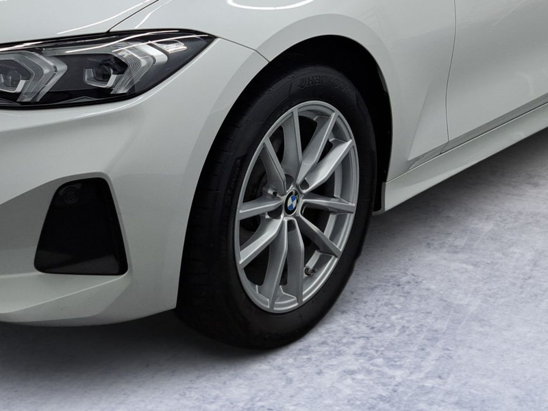 BMW 320 320d Touring xDrive Aut. NAVI SHZ PDC LED — photo 6