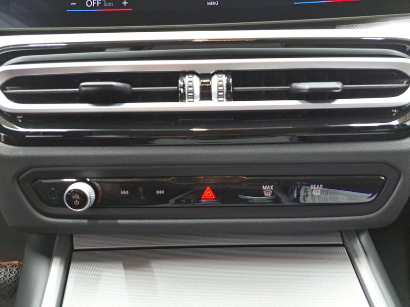 BMW 320 320d Touring xDrive Aut. NAVI SHZ PDC LED — photo 20